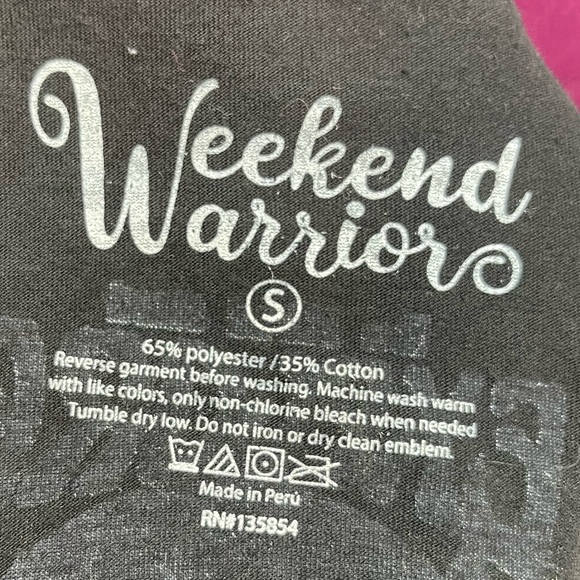 Weekend warrior size small be kind and explore mushroom skeleton graphic tee - Picture 4 of 5